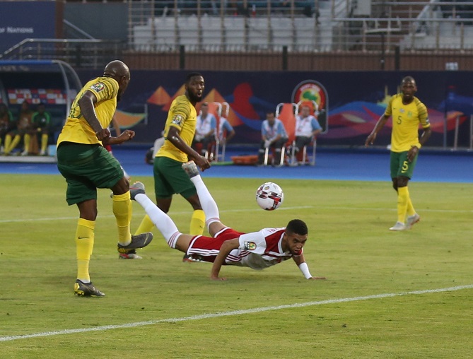  إيقاف مباريات "الكان" لمواجهة الحر 