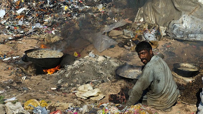  باكستان تطلق مبادرة وطنية لمكافحة الفقر 