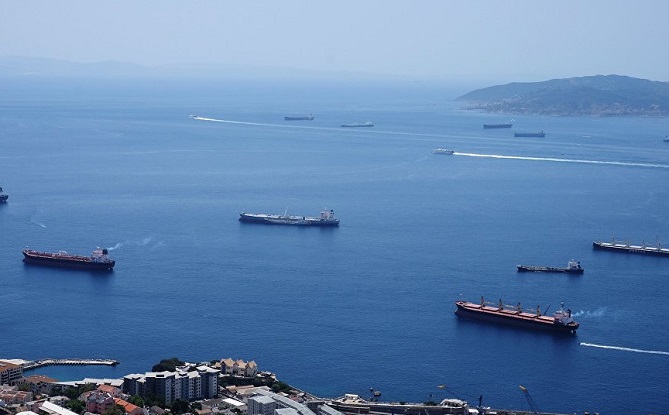 الناقلة الإيرانية باقية في جبل طارق بسبب أمريكا