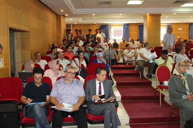 الاحتجاجات تدفع عمدة طنجة لـ"غلق الدورة"