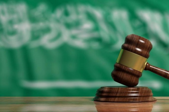 السجن لمواطنة سعودية وصفت طليقها بـ"الشيطان"