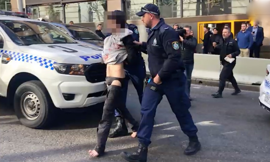  عملية طعن بأستراليا منفذها كان يردد "الله أكبر.. اقتلوني"! 