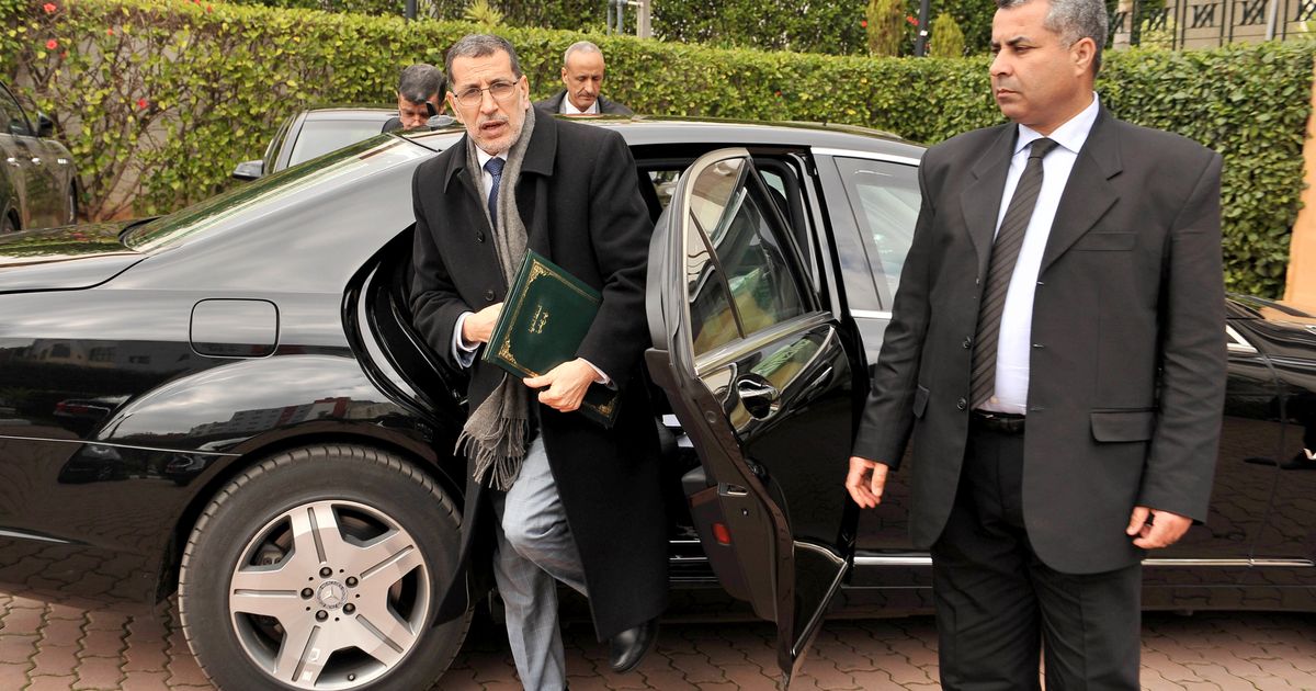 العثماني يَدعو الوزراء للتقليل من السفر والحفلات وحجز الفنادق وفواتير الهواتف