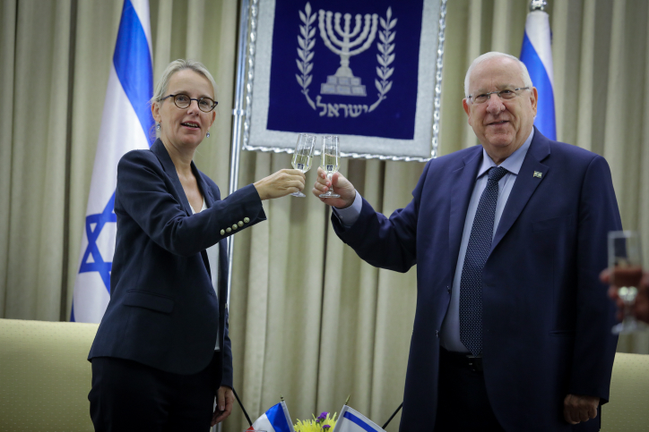 "هيلين لو غال" القادمة من إسرائيل تصبح أول امرأة على رأس سفارة فرنسا بالمغرب