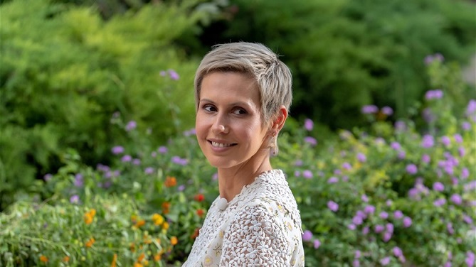  أسماء الأسد تعلن شفاءها من السرطان 