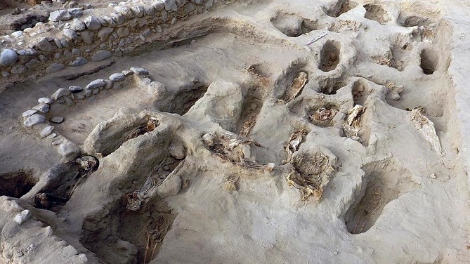  العثور على رفات 250 طفلا قدموا كقرابين في البيرو 