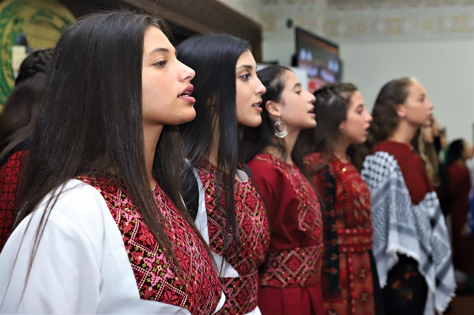  أطفال فلسطين يزورون وكالة بيت مال القدس 