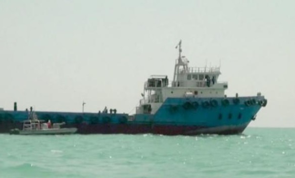  إيران تحتجز ناقلة ثالثة... وتفقد مقاتلة 