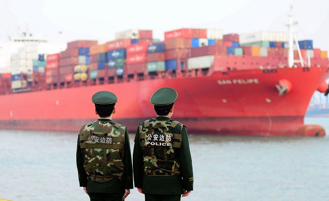  الصين تُعد رسوما جمركية ضد الولايات المتحدة 