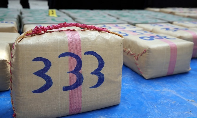 ضبط 500 كلغ من مخدر الكوكايين بميناء برشلونة