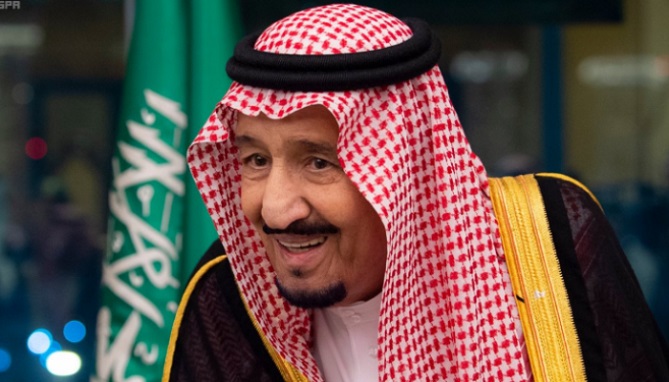  الملك سلمان يعين مقربا من ابنه رئيسا لديوانه 