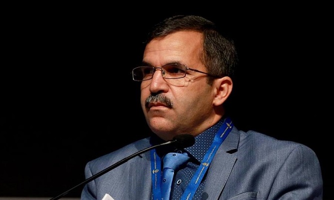 جبرون: "كفاءات خطاب العرش" يجب أن تتوفر على الحد الأدنى من التسييس