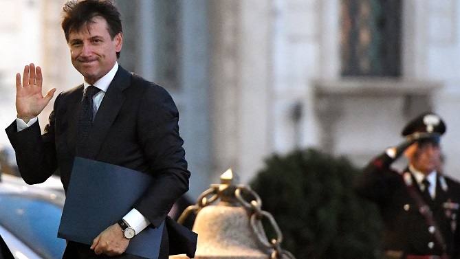 اتفاق سياسي ينقذ إيطاليا من اليمين المتطرف