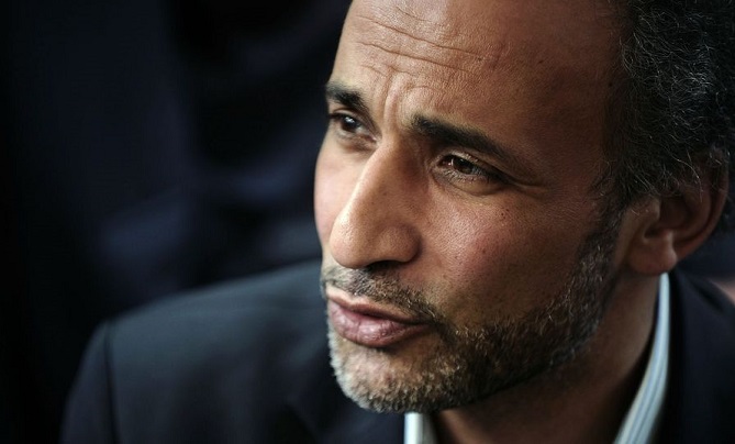 رمضان يعد بـ"الكلام" عن اتهامه بالاغتصاب مجددا