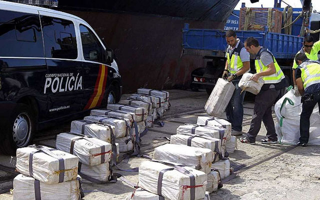 تفكيك منظمة مختص في تهريب "الحشيش المغربي" إلى أوروبا