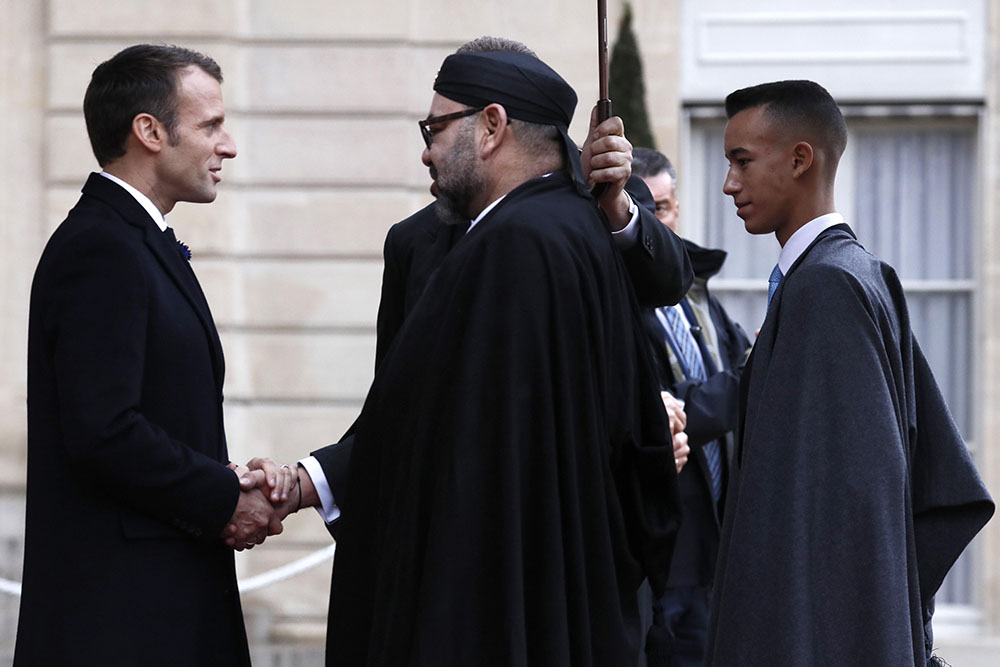 هل كان الملك محمد السادس ينوي كسر البروتوكول في جنازة جاك شيراك؟