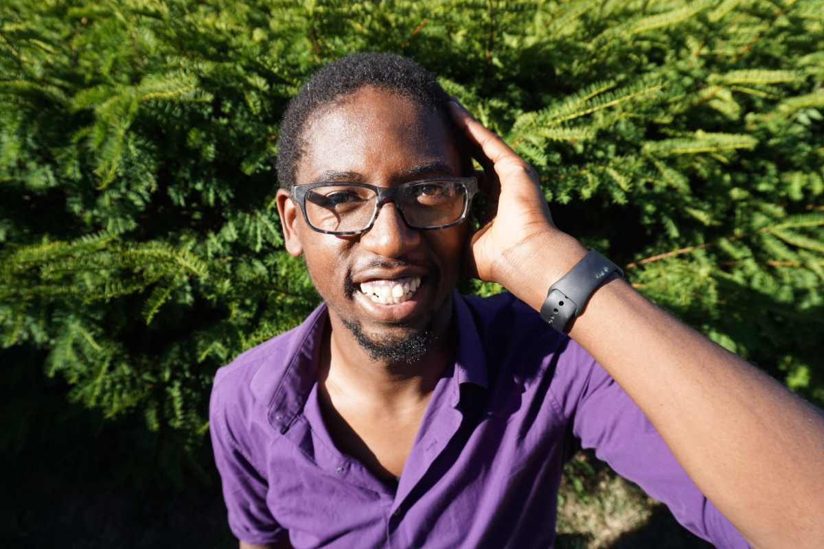  بسبب بشرته السوداء.. اعتقال أمريكي في المغرب وترحيله مع مهاجرين أفارقة 