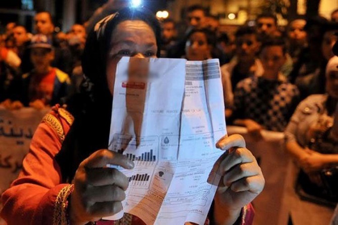 الطنجيون يَحتجون على "أمانديس" بإطفاء الأنوار في إعادة لسيناريو 2015