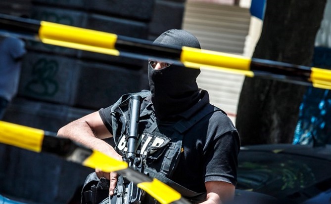  مقتل شرطي في اشتباكات مع مسلحين في تونس 