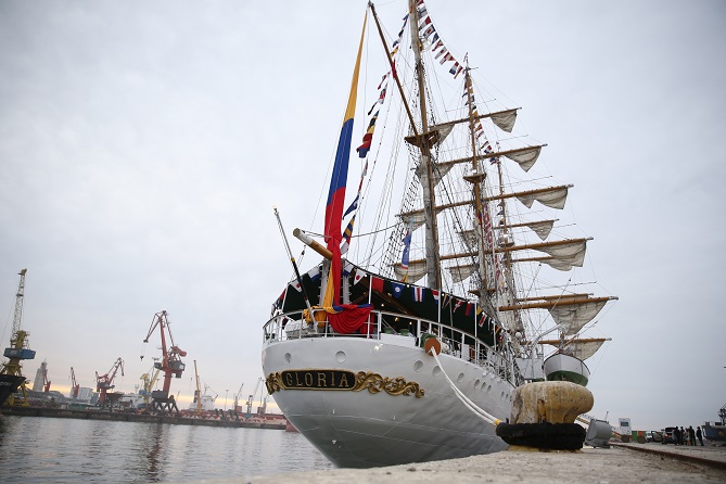 السفينة الكولومبية "غلوريا" تحط الرحال بالبيضاء