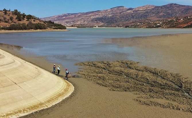 توقيع اتفاقية لتزويد 413 دوارا بالماء الصالح للشرب