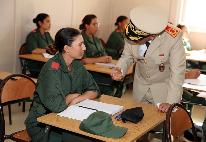  150 مجندة يخضعن للتكوين العسكري بمركز تمارة 