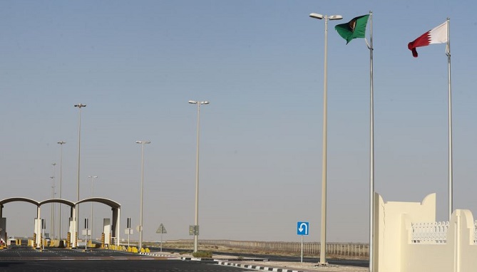  السعودية: "سندرس الحالات الإنسانية لـ"مقاطعة قطر" 