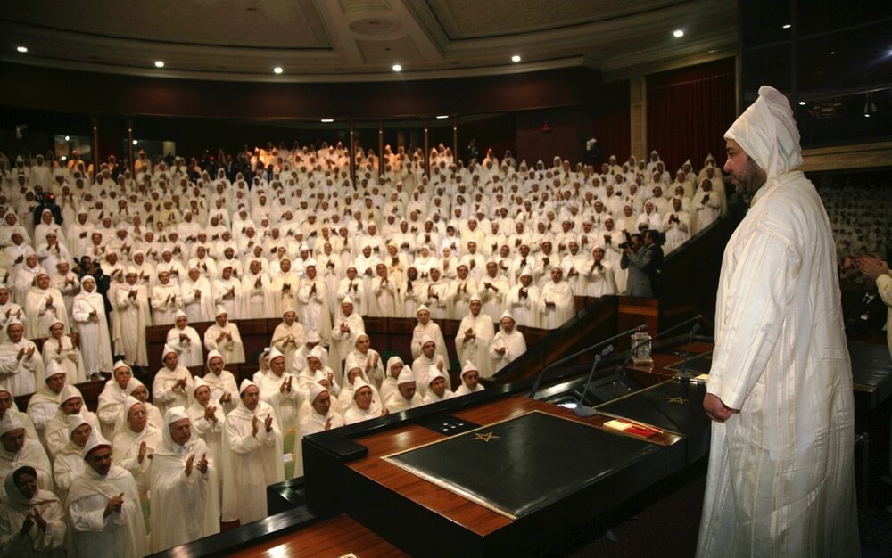  "السيـاسة والمـال".. خلطة ملكية لضمان إقـلاع مُحـرك التنميـة 