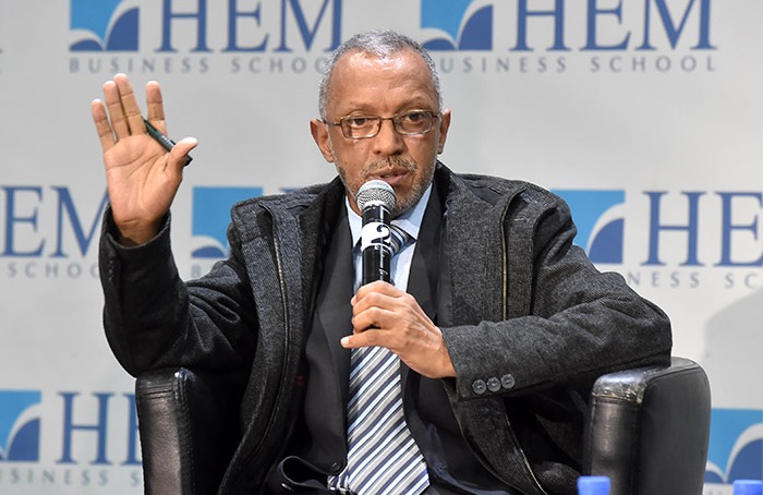  الساسي: نظام المغرب"أبَوي" يَسمح بتأسيس الأحزاب دون أن تكون لها الاستقلالية 