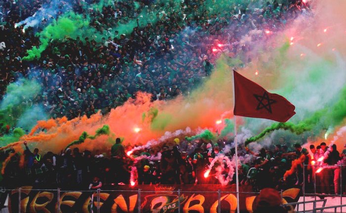  "الرجاء" المغربي.. إبداع عشاق الأخضر يحلق خارج المدرجات 