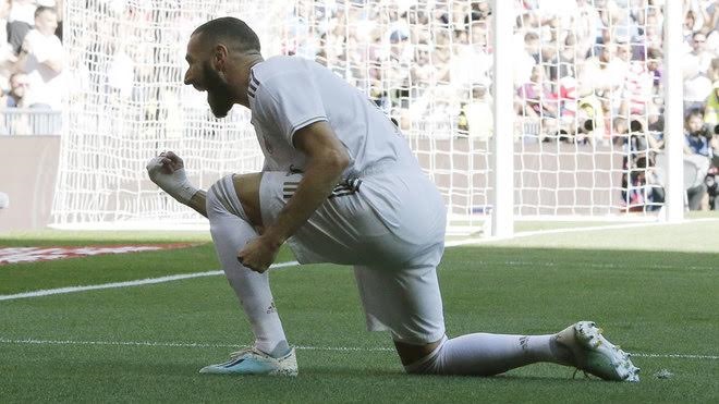  ريال مدريد يفوز على غرناطة ويستمر في الصدارة 