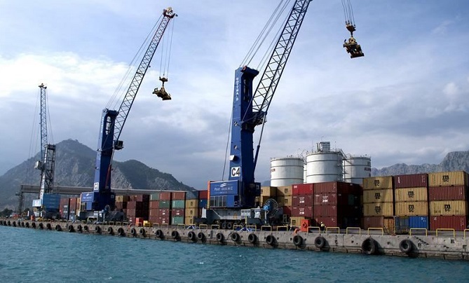 الجزائر: العجز التجاري يبلغ 4.68 مليار دولار خلال 8 أشهر