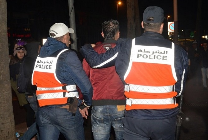  شرطة فاس توقف شخص متلبس بحيازة المهلوسات 