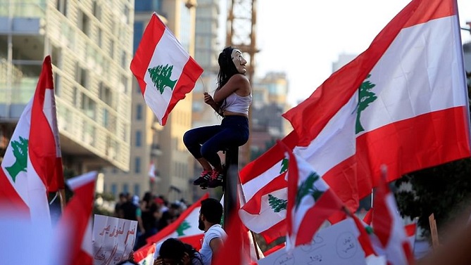 لبنان.. نصر الله يدعو أنصاره لترك ساحات الاحتجاج