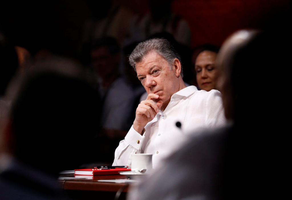 رئيس كولومبيا المتوج بـ"نوبل للسلام" يَدعو من الريف للابتعاد عن سياسة "الانتقام"