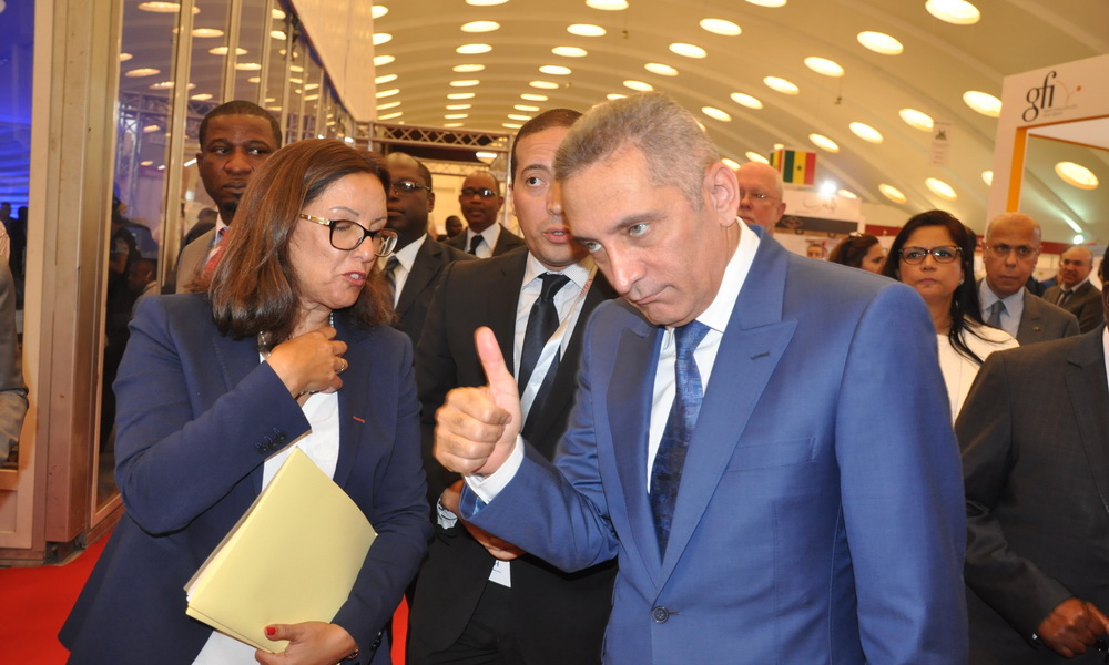 العلمي يُراجع 56 اتفاقية للتبادل الحر بعد تفاقم العجز التجارى إلى 21 مليار دولار