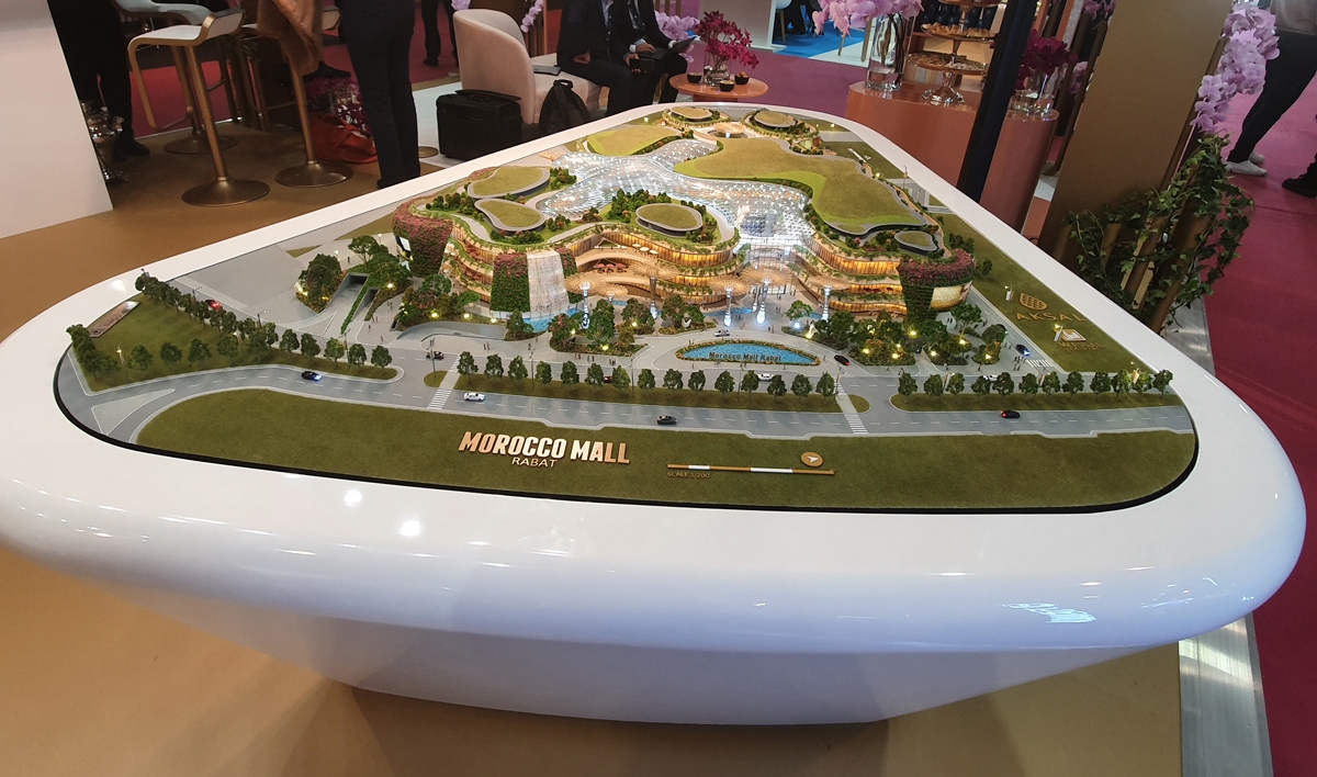  زوجة أخنوش تستثمر 200 مليون دولار لبناء "مُول" بالرباط وآخر بمراكش 