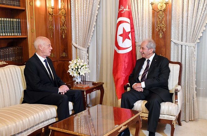  وفاة رئيس الجمهورية التونسية الأسبق محمد الناصر 