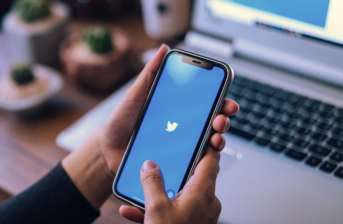 تويتر يسمح أخيرا بتعديل التغريدات بعد نشرها