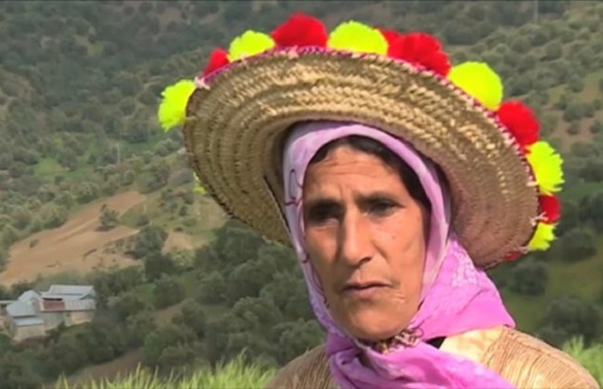  شامة الزاز تحظى بالتكريم في شفشاون بعد إشاعة وفاتها 