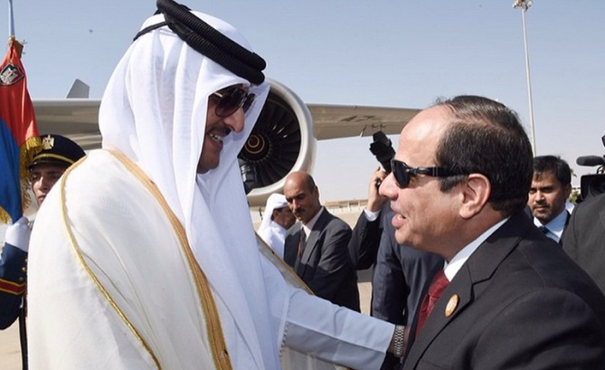  "مصلحة" مع قطر.. بدأها مرسي ويواصلها السيسي 