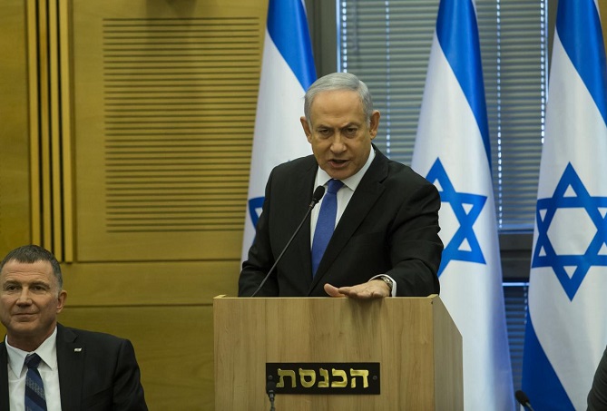  نتنياهو يواجه اتهامات بالرشوة والاحتيال وخيانة الأمانة 