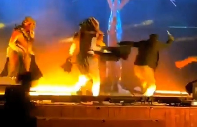 القبض على شخص طعن 3 أعضاء في فرقة مسرحية