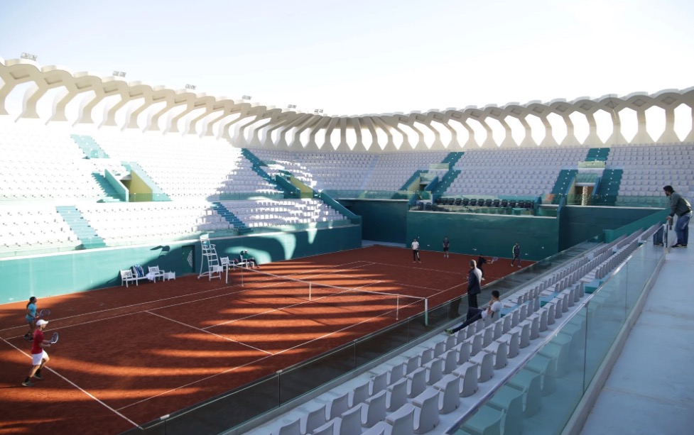  ملعب "التنس" بطنجة: كلف 600 مليون درهم "دون بطولة"! 