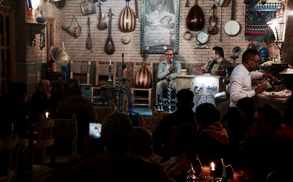 "بيت الطرب"، مَقهى بديع في خدمة المشهد الثقافي بطنجة