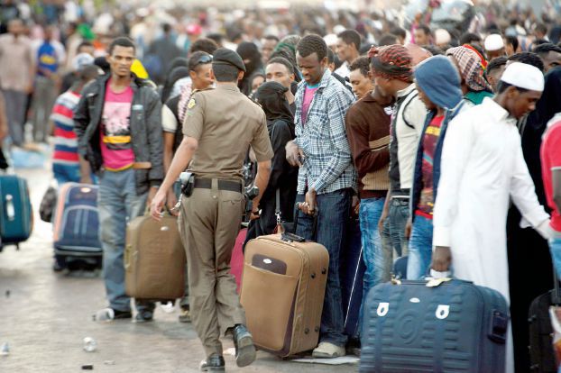 السعودية توقف أزيد من 4 مليون أجنبي "مخالف" لقوانين الإقامة والعمل