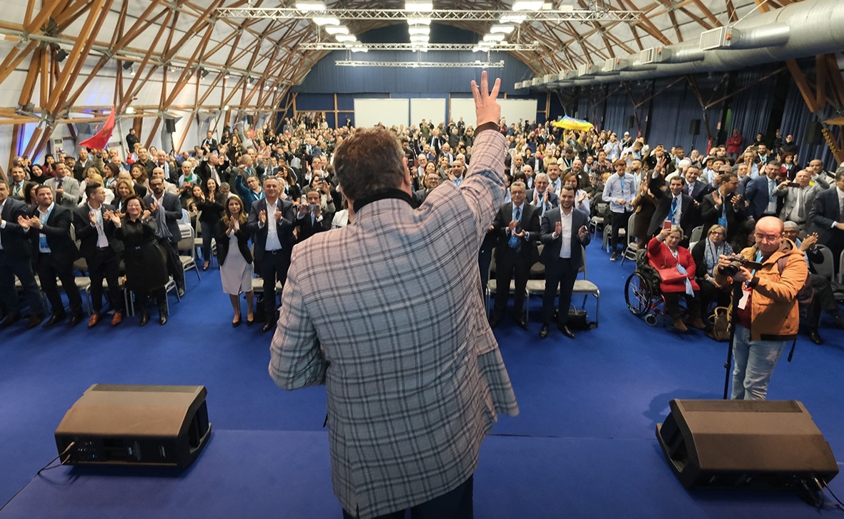  فيديو "عمي أخنوش": حين يُستغل الأطفال في دعاية سياسية مثيرة "للسخرية" 