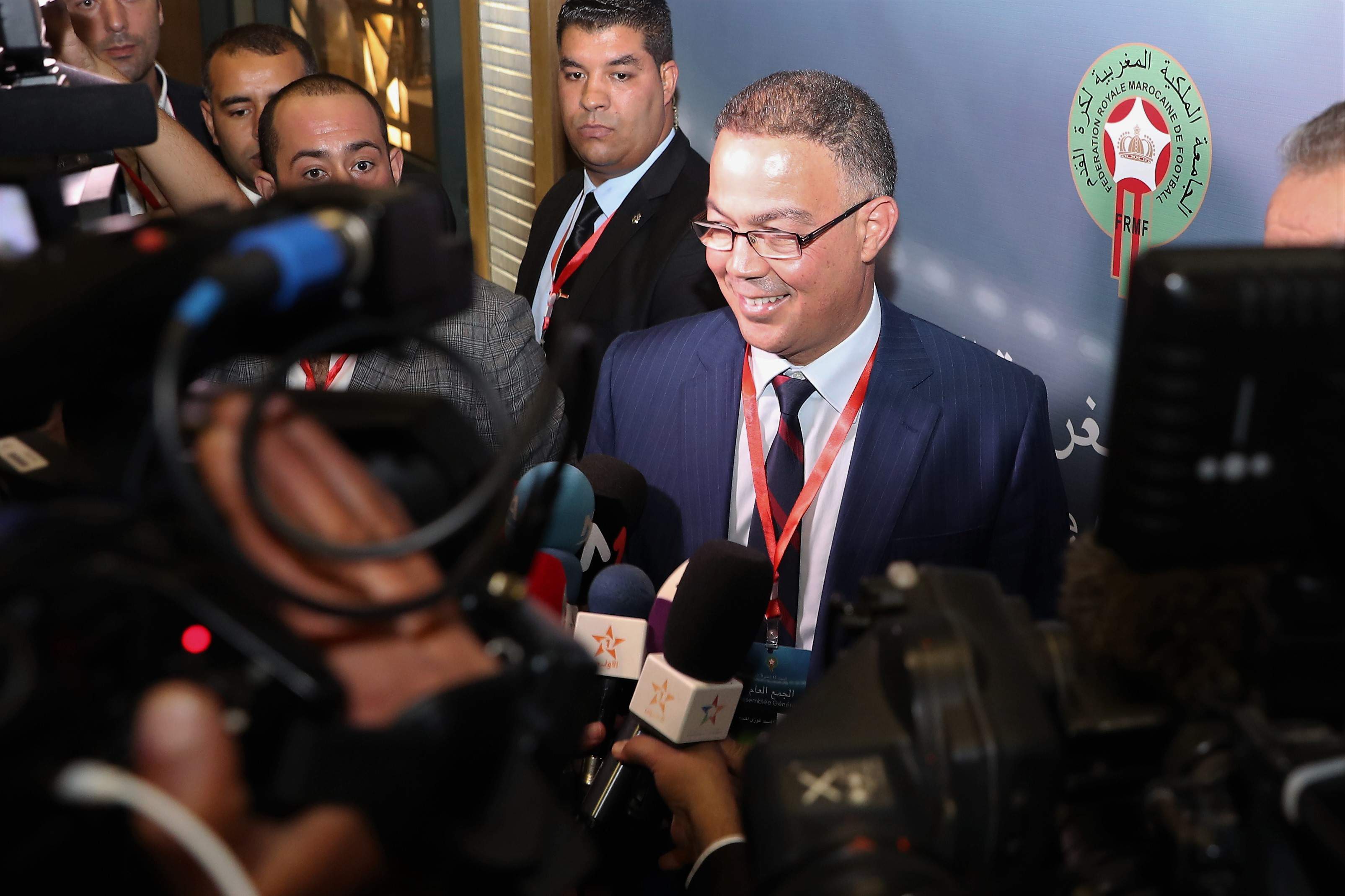 الجامعة "تحابي" الأجانب في رواتب تدريب المنتخبات.. وأسماء مُرشحة لقبول العرض