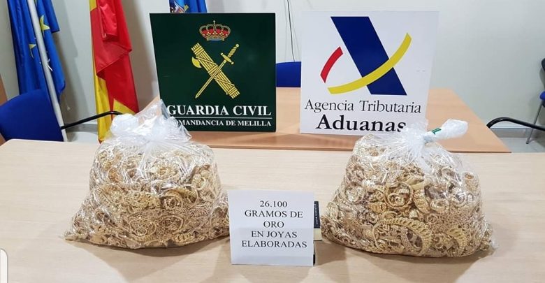 إحباط محاولة مغربي تهريب شحنة من الذهب بقيمة حوالي مليار سنتيم