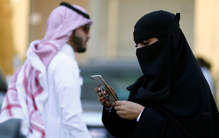 السعودية: توقيف أكثر من 200 شخص على خلفية "ملابس غير لائقة"